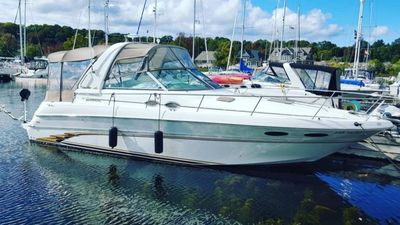 Photo of Sea Ray Sundancer 33' Boat for Rent -in Toronto