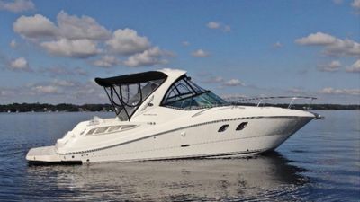 Photo of 33ft Sea Ray Cruiser