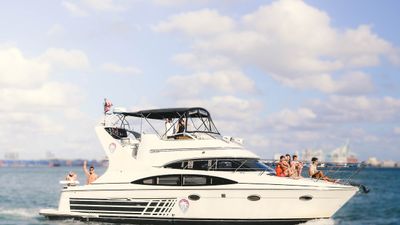 Photo of 50' Carver with Free Jetski and Huge Speakers for Up to 13 guests in Miami