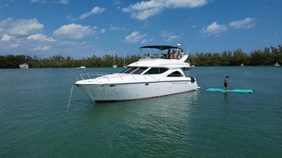 Photo of Beauty 50’ Maxum DOUBLE K