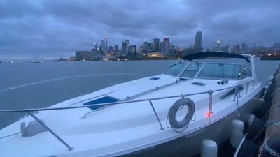 Photo of 40’ Sea Ray Party Boat Rental Toronto
